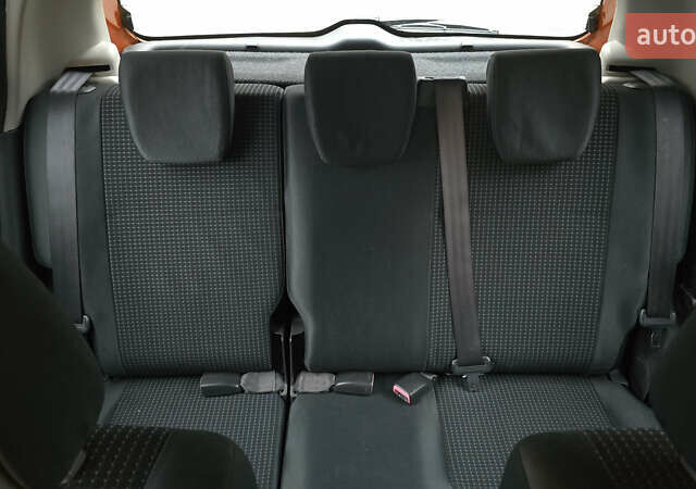 Оранжевый Сузуки Свифт, объемом двигателя 1.33 л и пробегом 196 тыс. км за 4800 $, фото 12 на Automoto.ua