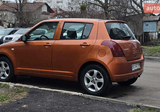 Оранжевый Сузуки Свифт, объемом двигателя 1.33 л и пробегом 196 тыс. км за 4800 $, фото 4 на Automoto.ua