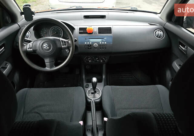 Оранжевый Сузуки Свифт, объемом двигателя 1.33 л и пробегом 196 тыс. км за 4800 $, фото 9 на Automoto.ua