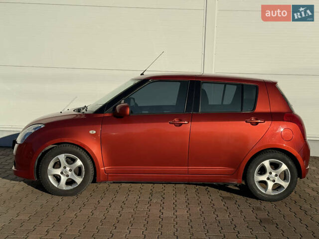 Оранжевый Сузуки Свифт, объемом двигателя 1.49 л и пробегом 217 тыс. км за 6100 $, фото 4 на Automoto.ua