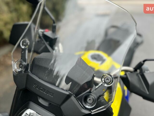 купити нове авто Сузукі В-Шторм 2023 року від офіційного дилера Дніпромотор Сузукі фото