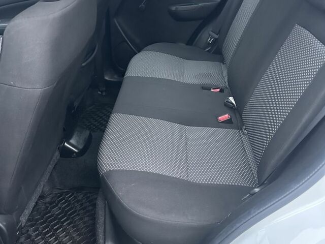 Белый Сузуки Витара, объемом двигателя 1 л и пробегом 105 тыс. км за 11700 $, фото 11 на Automoto.ua