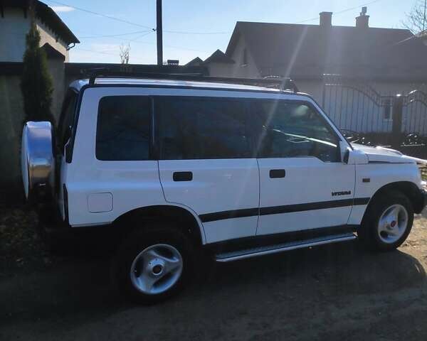 Білий Сузукі Вітара, об'ємом двигуна 1.6 л та пробігом 401 тис. км за 4800 $, фото 5 на Automoto.ua