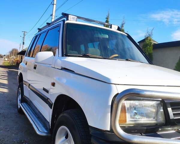Білий Сузукі Вітара, об'ємом двигуна 1.6 л та пробігом 401 тис. км за 4800 $, фото 1 на Automoto.ua