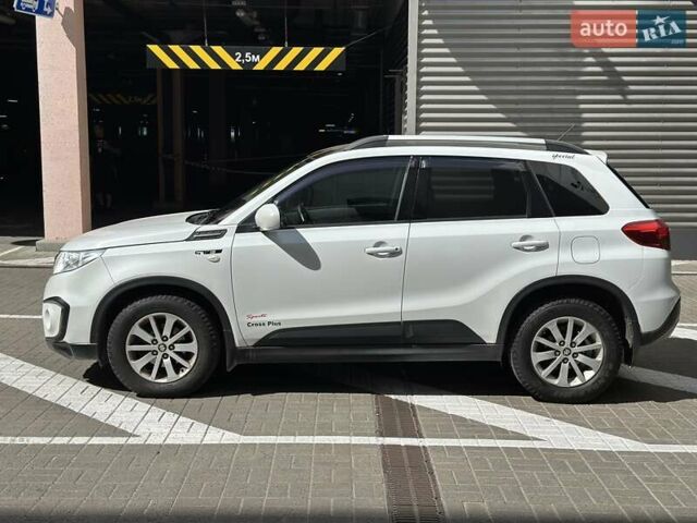 Білий Сузукі Вітара, об'ємом двигуна 1.59 л та пробігом 155 тис. км за 14700 $, фото 5 на Automoto.ua