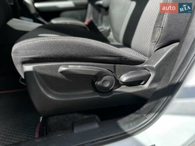 Білий Сузукі Вітара, об'ємом двигуна 1.59 л та пробігом 155 тис. км за 14700 $, фото 17 на Automoto.ua