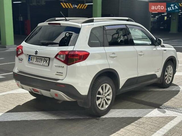 Білий Сузукі Вітара, об'ємом двигуна 1.59 л та пробігом 155 тис. км за 14700 $, фото 8 на Automoto.ua