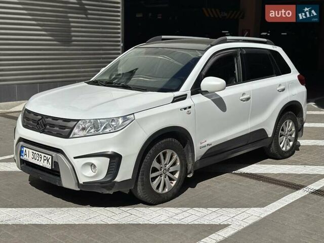 Білий Сузукі Вітара, об'ємом двигуна 1.59 л та пробігом 155 тис. км за 14700 $, фото 3 на Automoto.ua