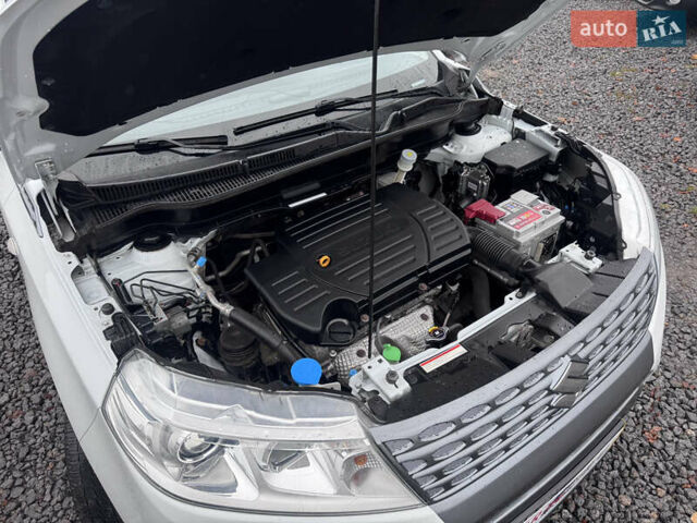 Білий Сузукі Вітара, об'ємом двигуна 1.59 л та пробігом 160 тис. км за 11500 $, фото 17 на Automoto.ua