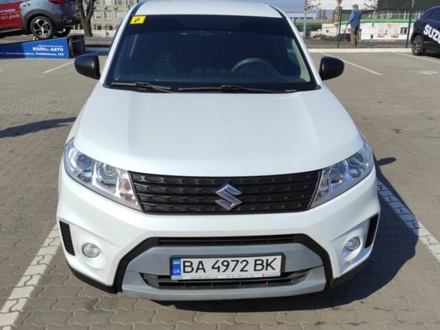 Белый Сузуки Витара, объемом двигателя 1.6 л и пробегом 170 тыс. км за 13800 $, фото 3 на Automoto.ua