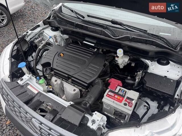 Білий Сузукі Вітара, об'ємом двигуна 1.59 л та пробігом 176 тис. км за 10800 $, фото 9 на Automoto.ua