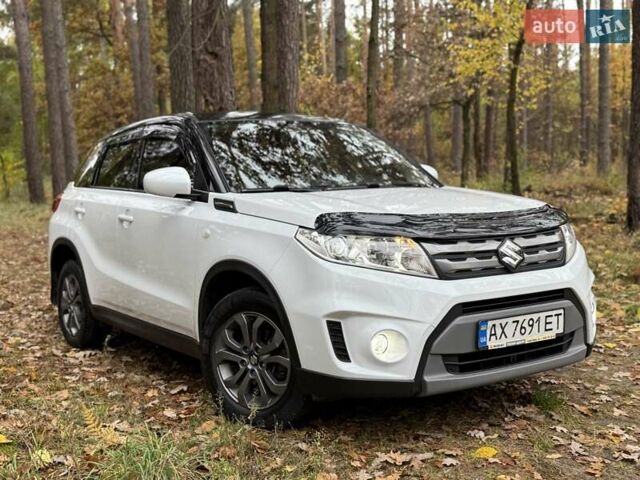 Сузукі Вітара 2017 у Києві на Automoto.ua Білий Сузукі Вітара, об'ємом двигуна 1.59 л та пробігом 61 тис. км за 16500 $, фото 2 на Automoto.ua