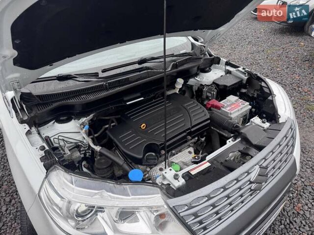 Білий Сузукі Вітара, об'ємом двигуна 1.59 л та пробігом 176 тис. км за 10800 $, фото 8 на Automoto.ua