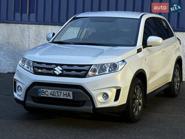 Белый Сузуки Витара, объемом двигателя 1.6 л и пробегом 79 тыс. км за 16999 $, фото 15 на Automoto.ua