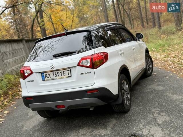 Сузукі Вітара 2017 у Києві на Automoto.ua Білий Сузукі Вітара, об'ємом двигуна 1.59 л та пробігом 61 тис. км за 16500 $, фото 7 на Automoto.ua