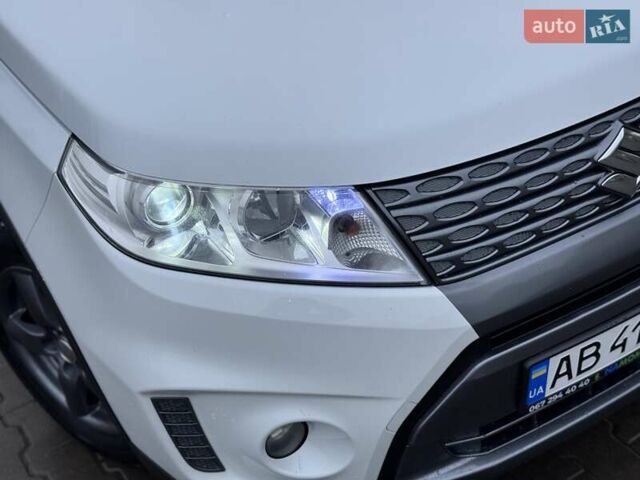 Білий Сузукі Вітара, об'ємом двигуна 1.59 л та пробігом 176 тис. км за 10800 $, фото 10 на Automoto.ua