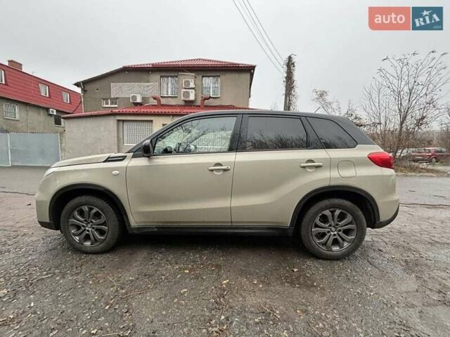 Білий Сузукі Вітара, об'ємом двигуна 1.59 л та пробігом 150 тис. км за 13800 $, фото 1 на Automoto.ua