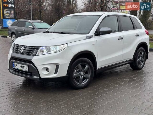 Білий Сузукі Вітара, об'ємом двигуна 1.59 л та пробігом 176 тис. км за 10800 $, фото 21 на Automoto.ua