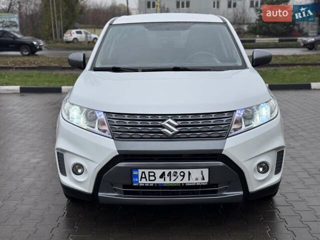 Білий Сузукі Вітара, об'ємом двигуна 1.59 л та пробігом 176 тис. км за 10800 $, фото 4 на Automoto.ua