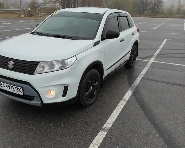 Білий Сузукі Вітара, об'ємом двигуна 1.59 л та пробігом 170 тис. км за 13800 $, фото 10 на Automoto.ua