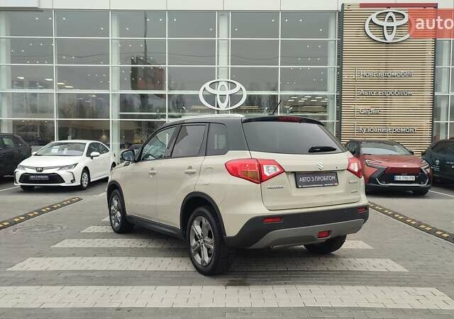 Белый Сузуки Витара, объемом двигателя 1.59 л и пробегом 80 тыс. км за 18280 $, фото 1 на Automoto.ua