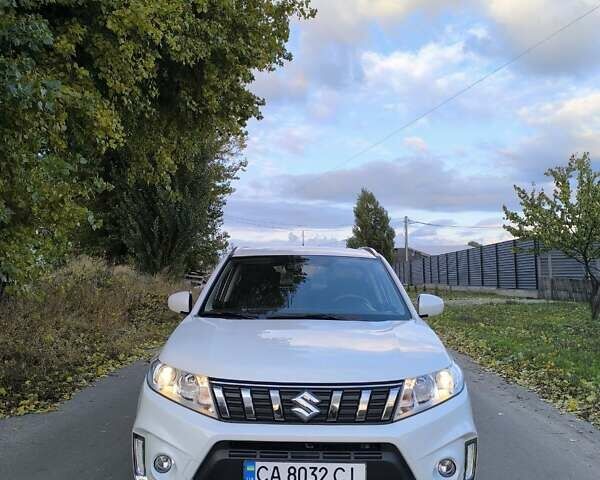 Білий Сузукі Вітара, об'ємом двигуна 1 л та пробігом 27 тис. км за 22000 $, фото 7 на Automoto.ua