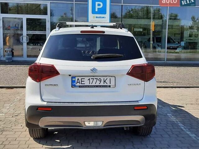 Білий Сузукі Вітара, об'ємом двигуна 1 л та пробігом 62 тис. км за 18500 $, фото 2 на Automoto.ua
