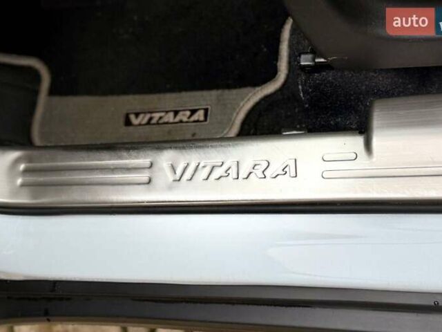 Белый Сузуки Витара, объемом двигателя 1.37 л и пробегом 52 тыс. км за 18300 $, фото 44 на Automoto.ua