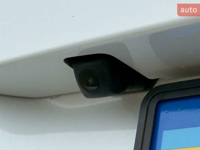 Белый Сузуки Витара, объемом двигателя 1.37 л и пробегом 52 тыс. км за 18300 $, фото 14 на Automoto.ua