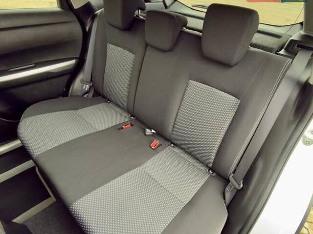 Белый Сузуки Витара, объемом двигателя 1.37 л и пробегом 52 тыс. км за 18300 $, фото 40 на Automoto.ua