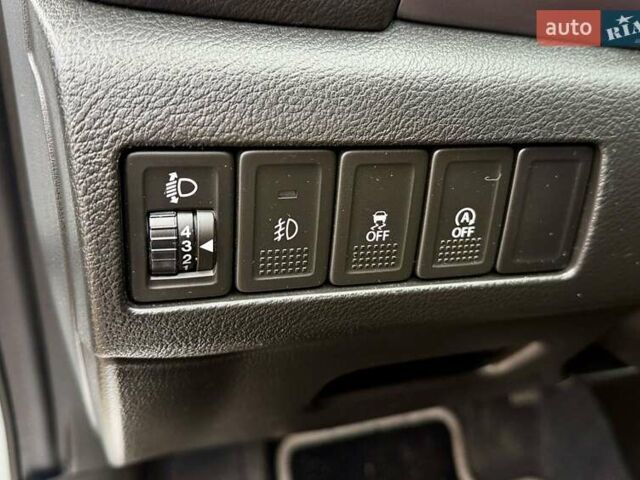 Белый Сузуки Витара, объемом двигателя 1.37 л и пробегом 52 тыс. км за 18300 $, фото 36 на Automoto.ua