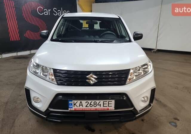 Білий Сузукі Вітара, об'ємом двигуна 1.59 л та пробігом 107 тис. км за 16200 $, фото 1 на Automoto.ua