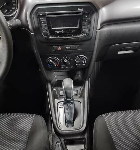 Білий Сузукі Вітара, об'ємом двигуна 1.59 л та пробігом 107 тис. км за 16200 $, фото 7 на Automoto.ua