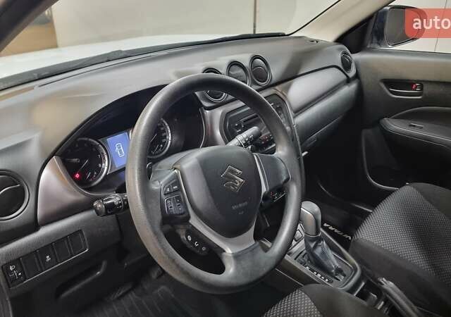 Білий Сузукі Вітара, об'ємом двигуна 1.59 л та пробігом 107 тис. км за 16200 $, фото 9 на Automoto.ua