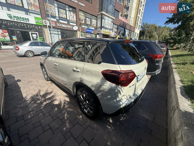 Сузуки Витара 2022 в Софіївська Борщагівка на Automoto.ua Белый Сузуки Витара, объемом двигателя 1.59 л и пробегом 68 тыс. км за 20500 $, фото 9 на Automoto.ua