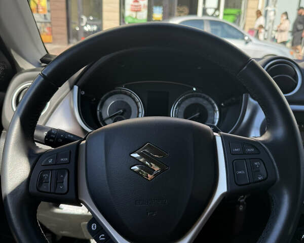 Сузуки Витара 2022 в Софіївська Борщагівка на Automoto.ua Белый Сузуки Витара, объемом двигателя 1.59 л и пробегом 68 тыс. км за 20500 $, фото 4 на Automoto.ua