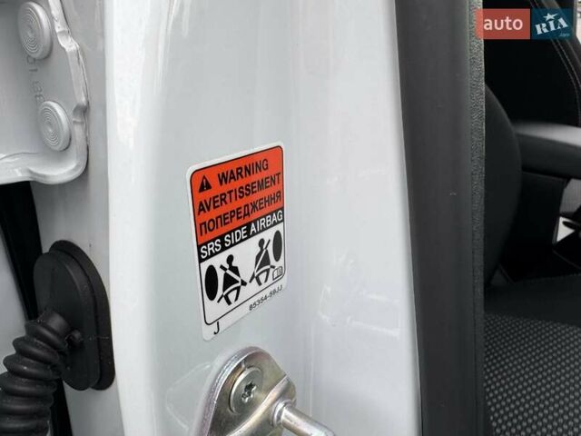 Білий Сузукі Вітара, об'ємом двигуна 1.59 л та пробігом 20 тис. км за 22500 $, фото 54 на Automoto.ua