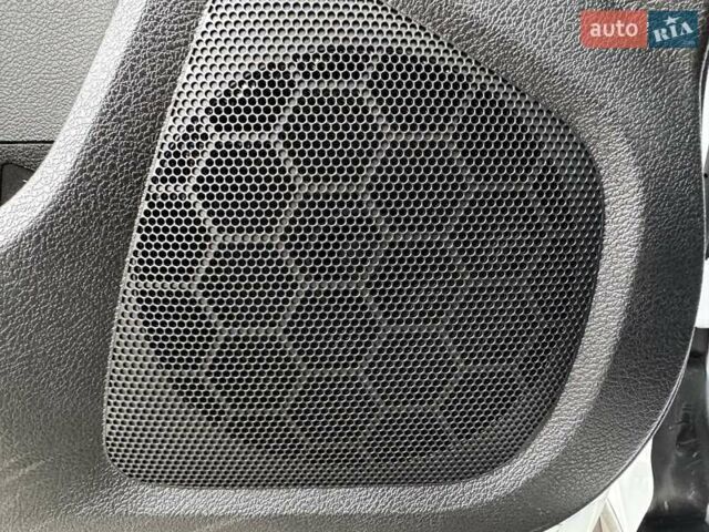 Білий Сузукі Вітара, об'ємом двигуна 1.59 л та пробігом 20 тис. км за 22800 $, фото 76 на Automoto.ua