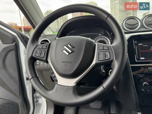 Білий Сузукі Вітара, об'ємом двигуна 1.59 л та пробігом 20 тис. км за 22500 $, фото 52 на Automoto.ua