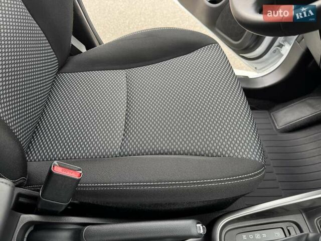 Білий Сузукі Вітара, об'ємом двигуна 1.59 л та пробігом 20 тис. км за 22500 $, фото 57 на Automoto.ua