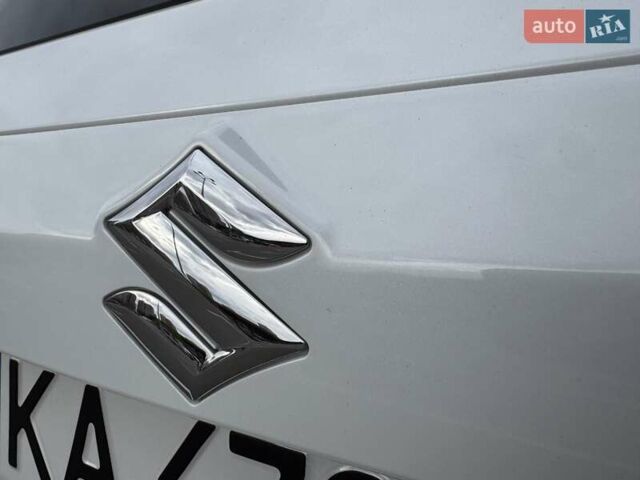 Білий Сузукі Вітара, об'ємом двигуна 1.59 л та пробігом 20 тис. км за 22500 $, фото 29 на Automoto.ua