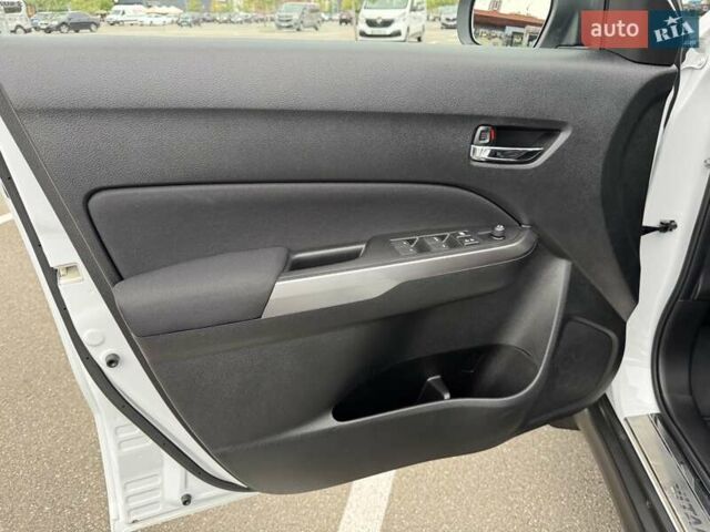 Білий Сузукі Вітара, об'ємом двигуна 1.59 л та пробігом 20 тис. км за 22500 $, фото 68 на Automoto.ua