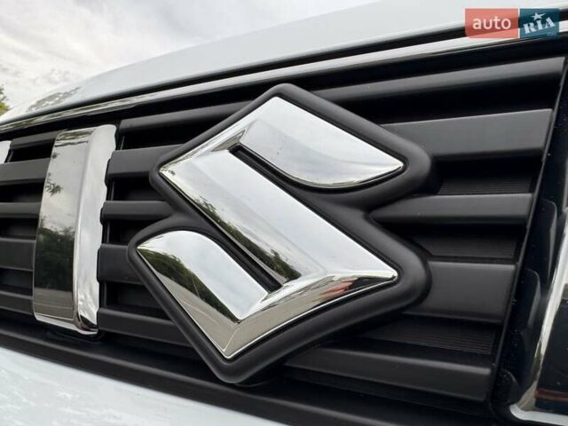 Білий Сузукі Вітара, об'ємом двигуна 1.59 л та пробігом 20 тис. км за 22500 $, фото 83 на Automoto.ua