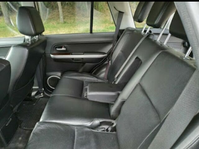 Бежевый Сузуки Витара, объемом двигателя 0 л и пробегом 213 тыс. км за 7200 $, фото 3 на Automoto.ua