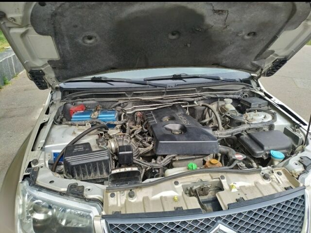 Бежевый Сузуки Витара, объемом двигателя 0 л и пробегом 213 тыс. км за 7200 $, фото 6 на Automoto.ua