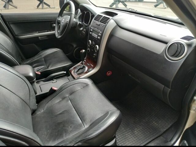 Бежевый Сузуки Витара, объемом двигателя 0 л и пробегом 213 тыс. км за 7200 $, фото 4 на Automoto.ua