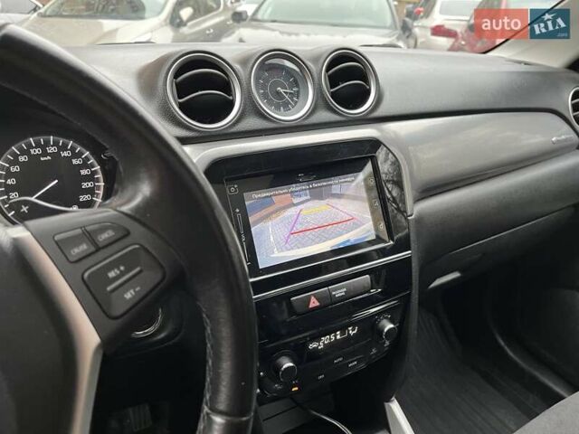 Бежевый Сузуки Витара, объемом двигателя 1.59 л и пробегом 175 тыс. км за 16000 $, фото 30 на Automoto.ua