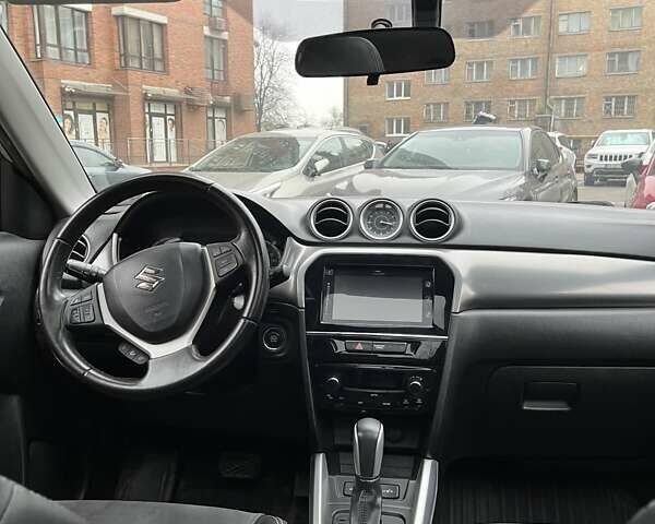 Бежевый Сузуки Витара, объемом двигателя 1.59 л и пробегом 175 тыс. км за 16000 $, фото 24 на Automoto.ua