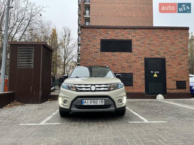 Бежевый Сузуки Витара, объемом двигателя 1.59 л и пробегом 175 тыс. км за 16000 $, фото 4 на Automoto.ua