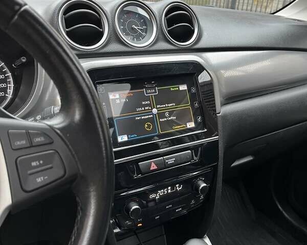 Бежевый Сузуки Витара, объемом двигателя 1.59 л и пробегом 175 тыс. км за 16000 $, фото 29 на Automoto.ua